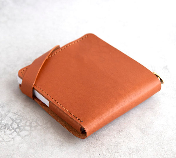 カード10枚も小銭も時短収納。帯で留める。薄くて動作もスマートなミニウォレット